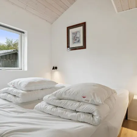 3 Bedroom Cozy In