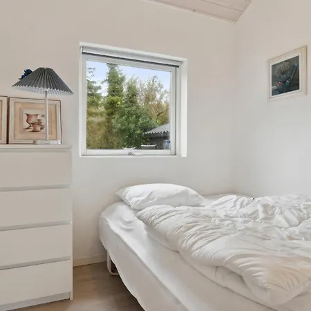 3 Bedroom Cozy In Holiday home Struer
